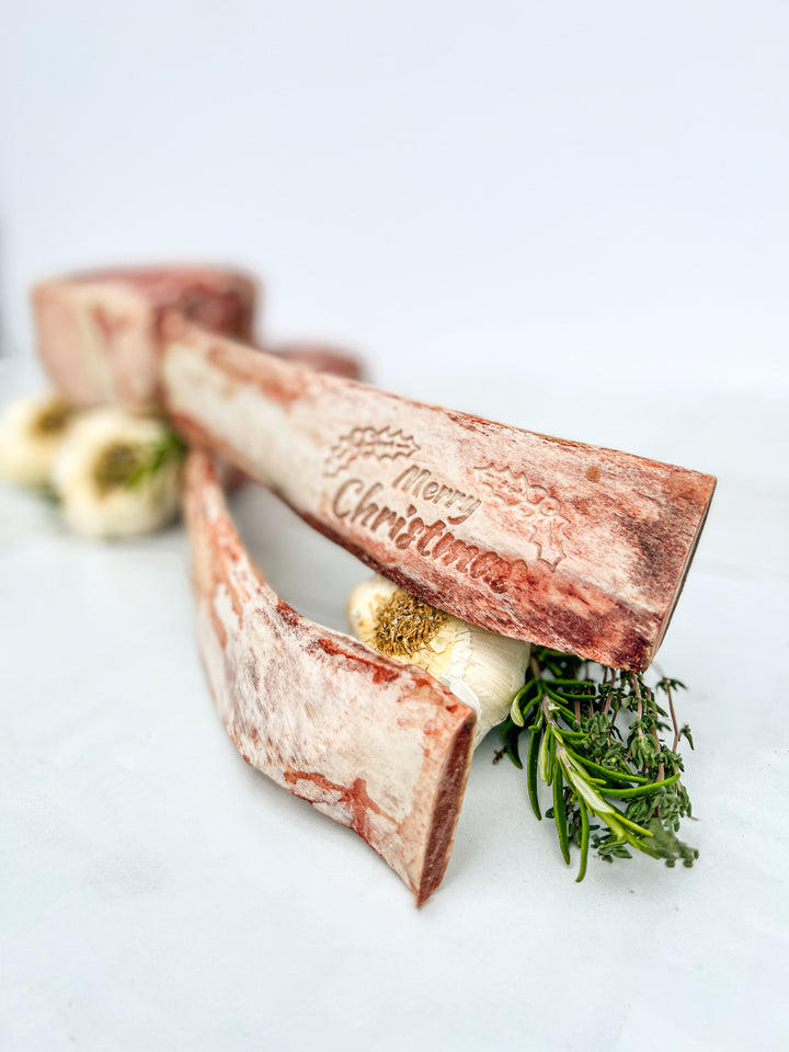 "Merry Christmas" Engraved Dry-Aged Tomahawk Steak